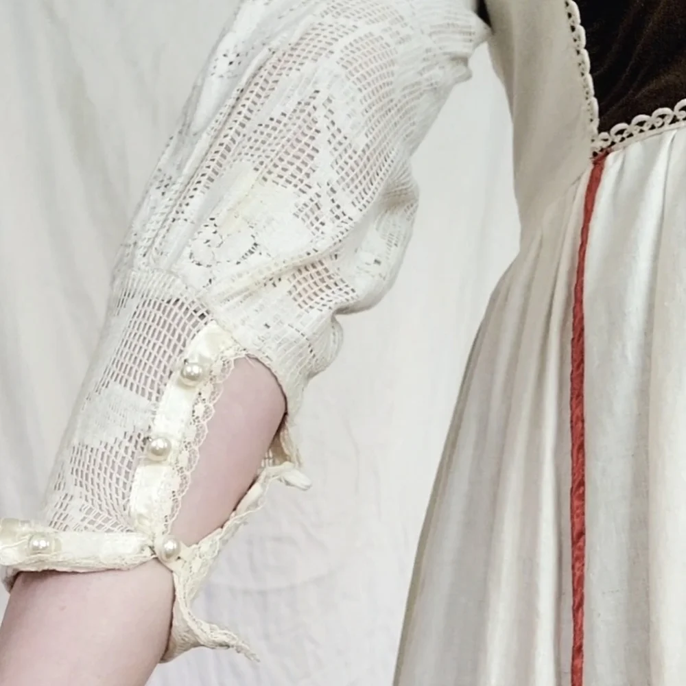 Vintage Gunne Sax Dress, 1970s authentic velvet & lace renaissance style - Picture 5 of 12